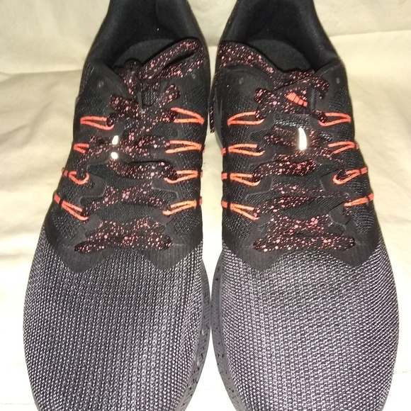 Mens Nikes - Picture 3 of 3